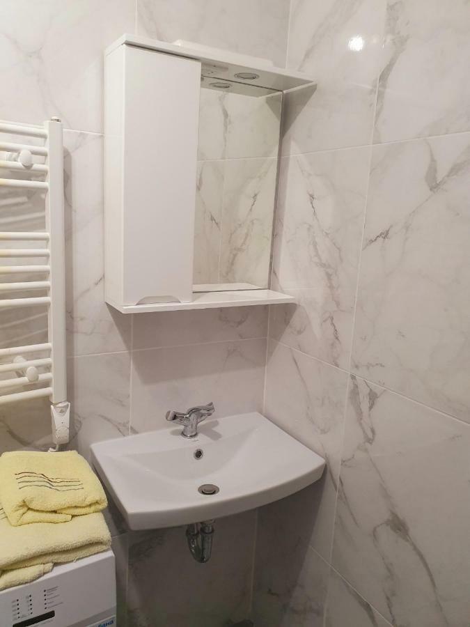 Vip Apartment In The Centre Uschhorod Exterior foto